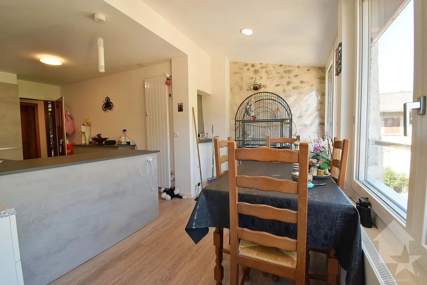Edificio con 3 o 4 appartamenti, inclusi una stalla e un garage! - Foto 4 di 13