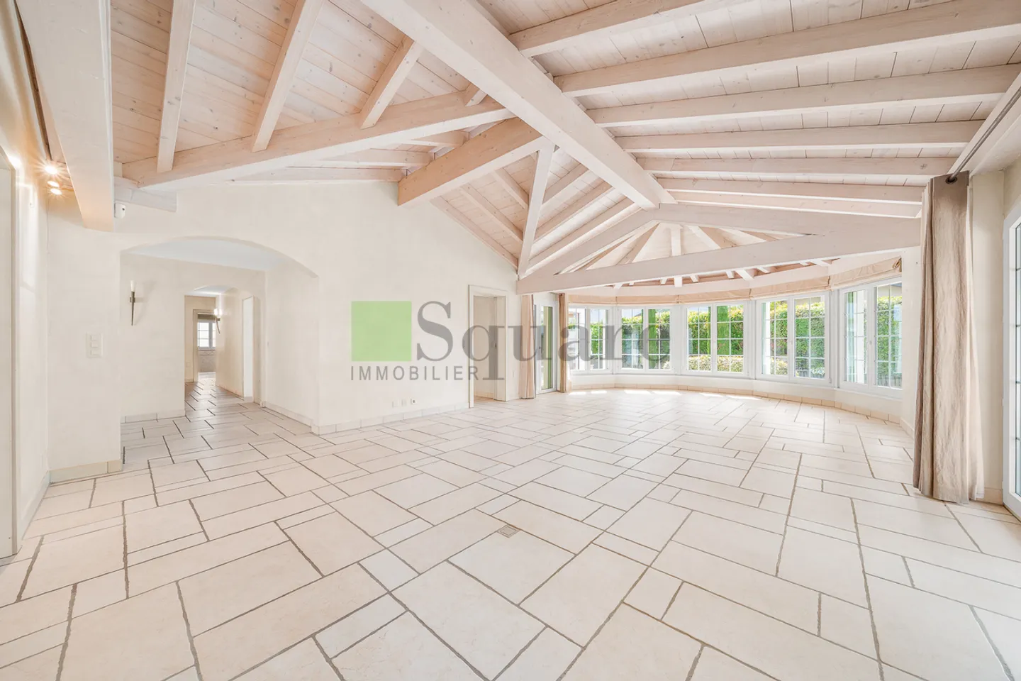 Außergewöhnliche provenzalische Villa mit Pool in Fully - Foto 4 von 13