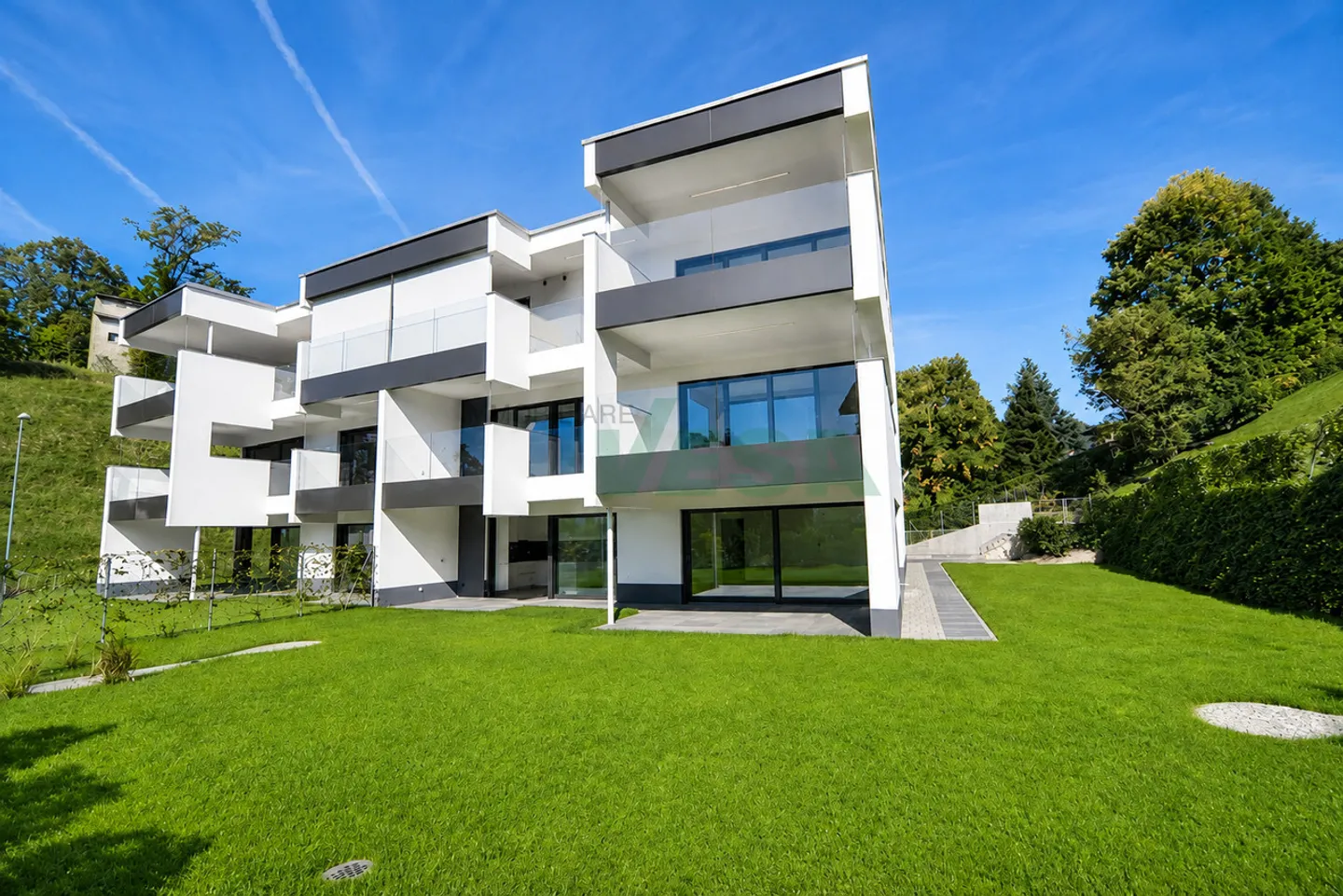 Helle 4,5-Zimmer-Wohnung mit Terrasse und schönem privatem Garten - Foto 7 von 11