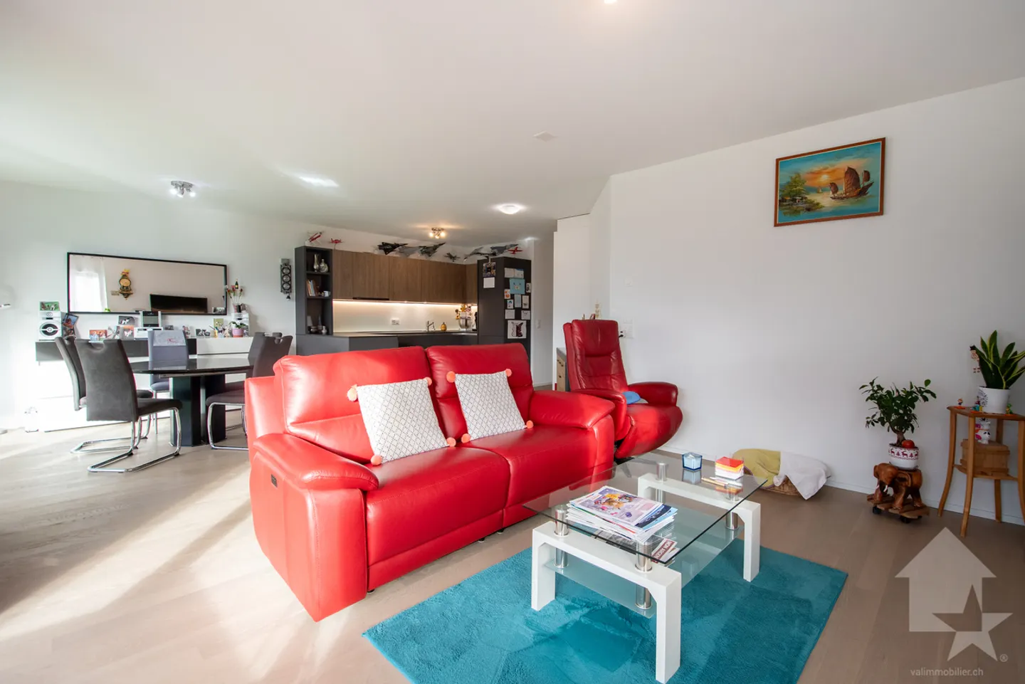 Spacious 4.5 Room Apartment - Photo 4 of 13