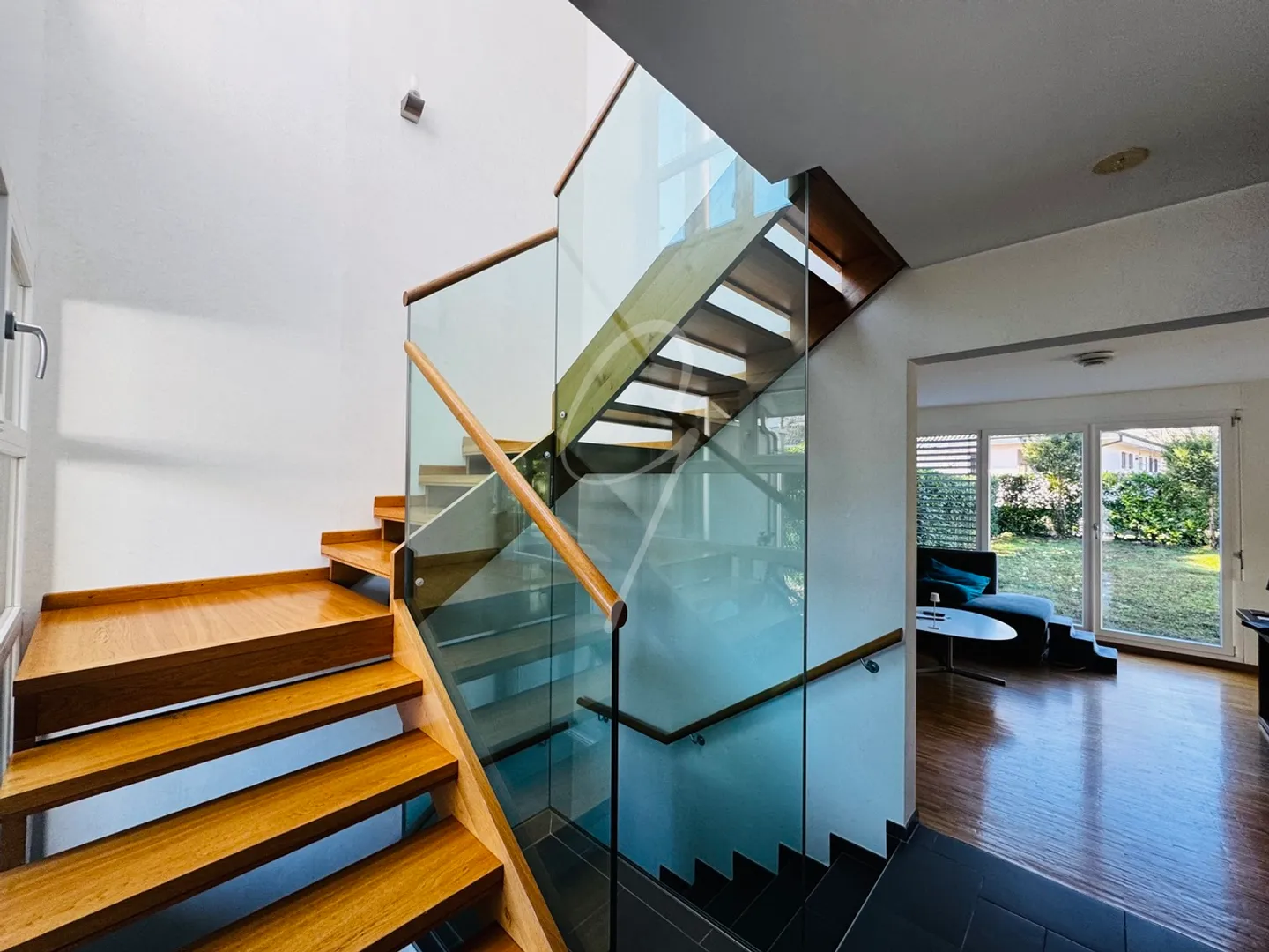 Double house in a private setting in Geneva - Photo 5 of 10