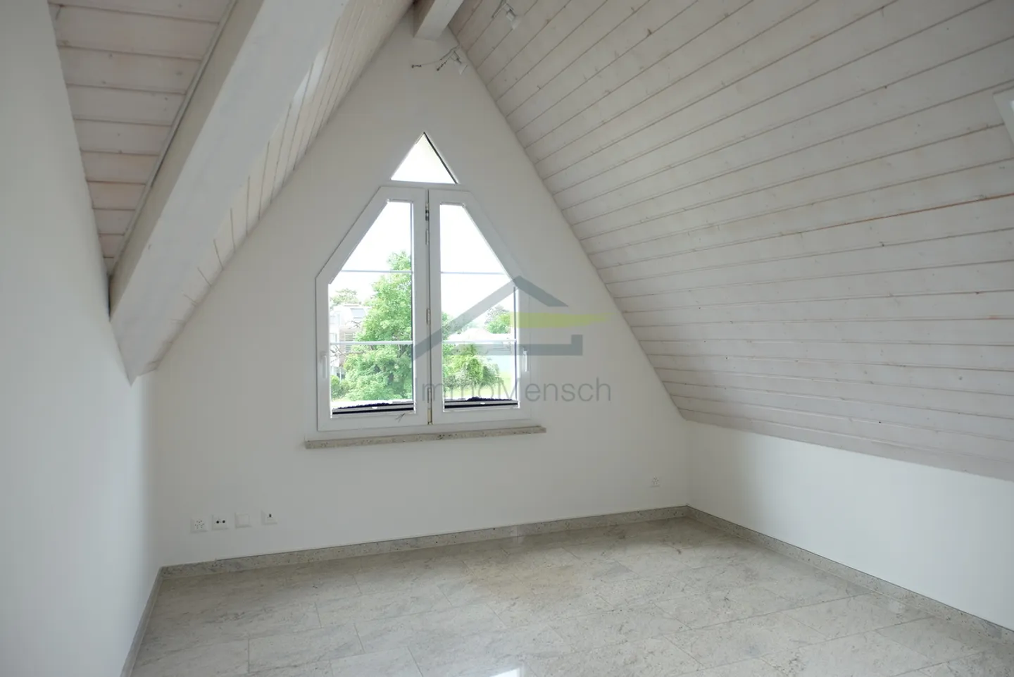Freistehendes Einfamilienhaus in Bottmingen - Foto 8 von 10