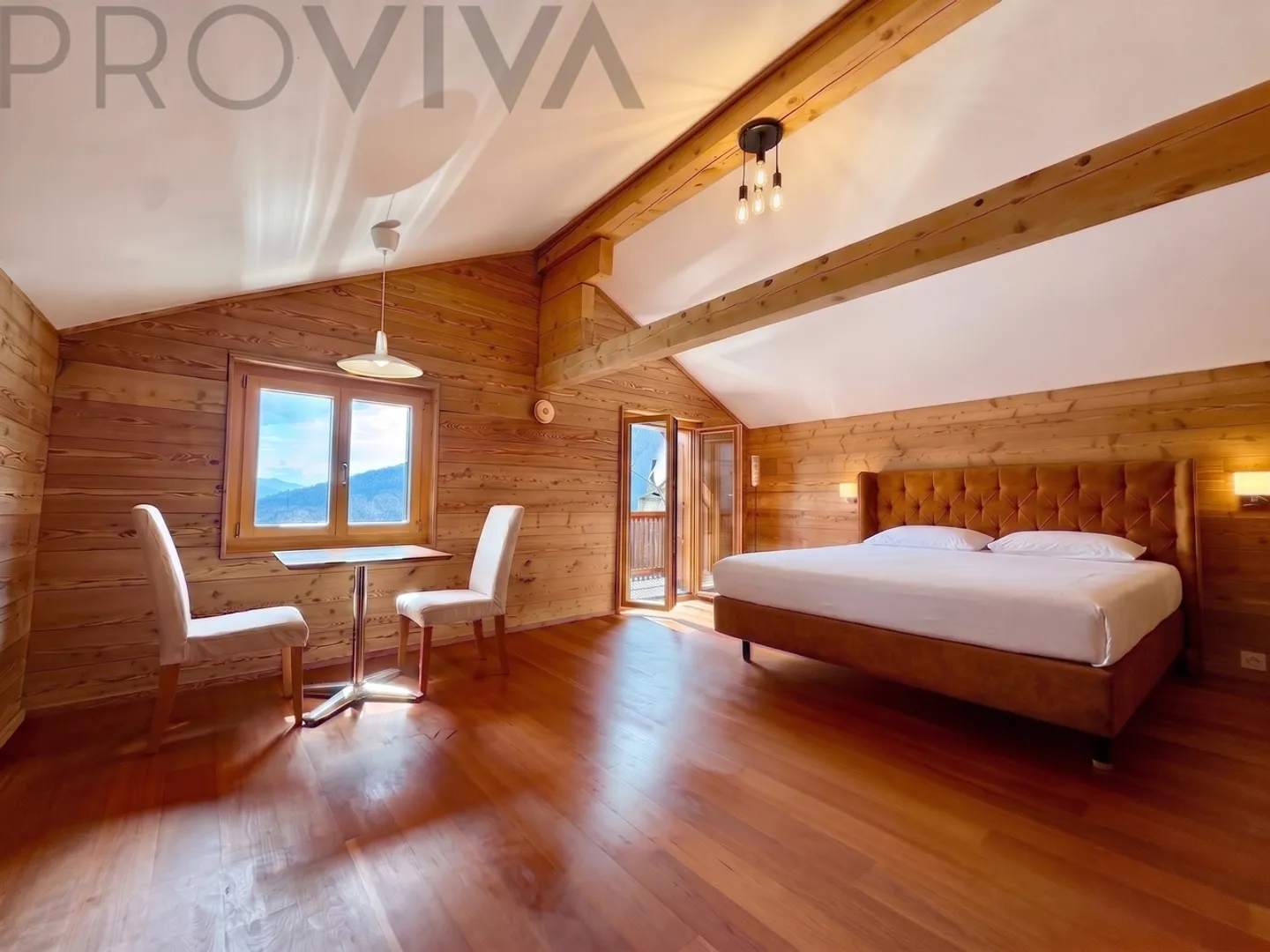 Charmantes Historisches Chalet - Foto 4 von 10