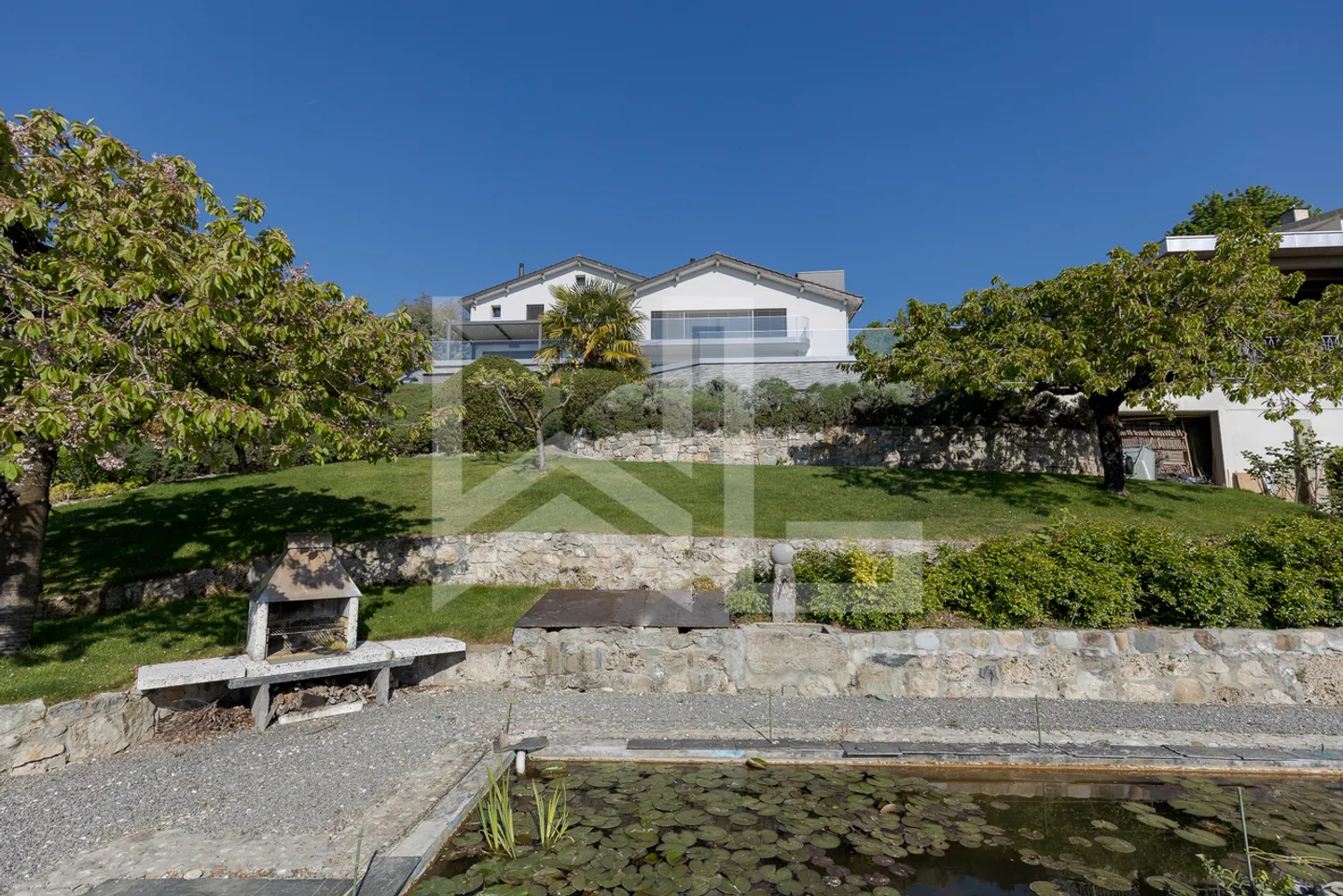 Propriété contemporaine d'exception - Vue panoramique lac - Photo 11 sur 13