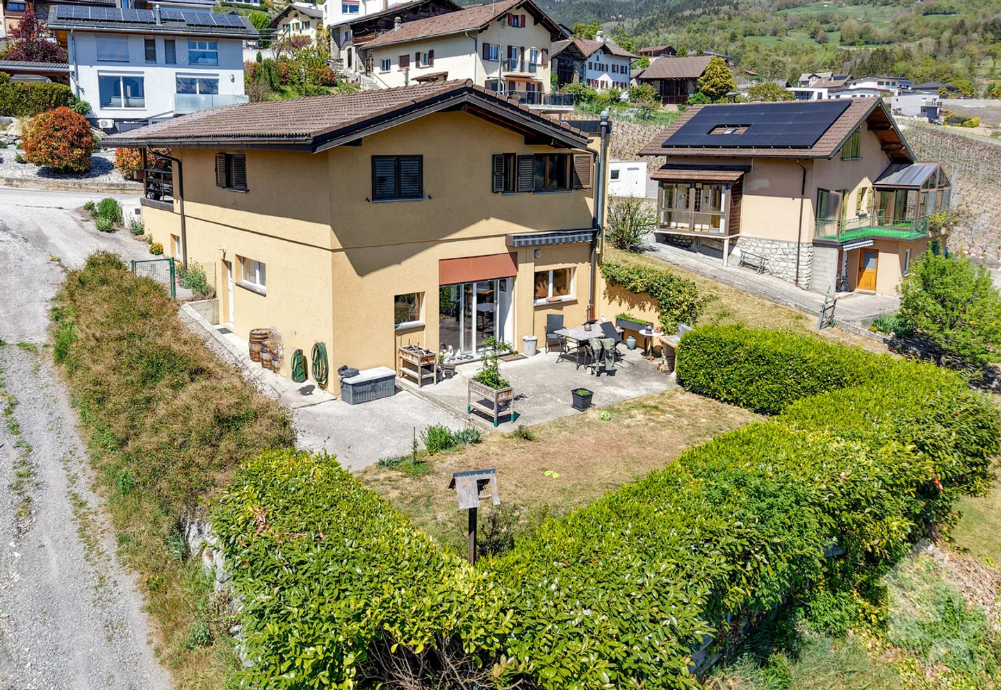 5,5-Zimmer-Villa am Rande von Weinbergen, atemberaubende Aussicht, ruhig, sonnig - Foto 1 von 12