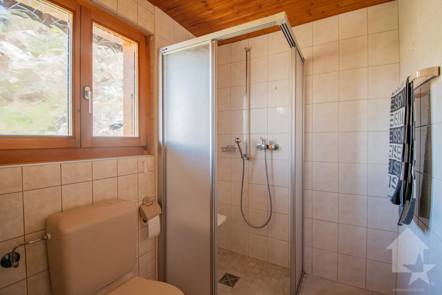 Little haven of peace with panoramic view in Isérables - Photo 7 of 13