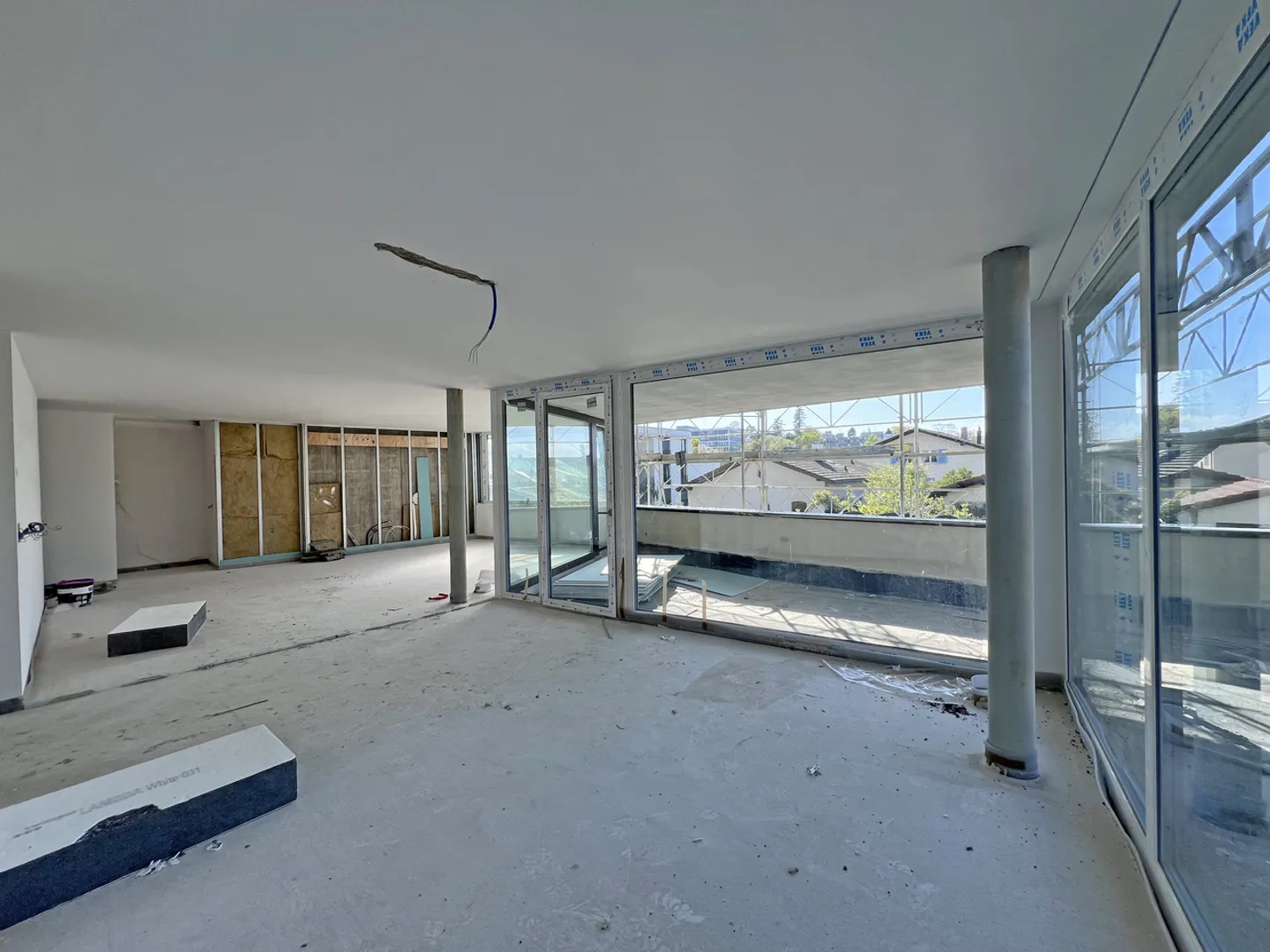 4.5 Room Apartment Architectural Elegance Steps from Downtown - Photo 7 of 13