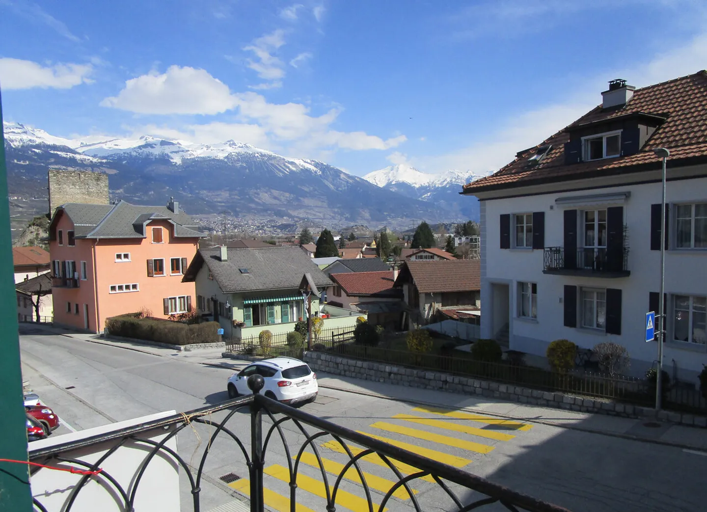 Vicino a Sierre: 3,5 locali con carnotzet attualmente affittato - Foto 1 di 11
