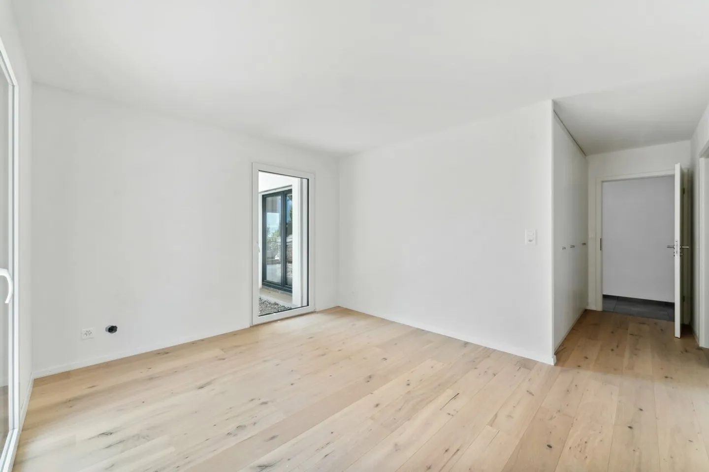 Neues und modernes Apartment mit Terrasse und großem Garten - Foto 5 von 10