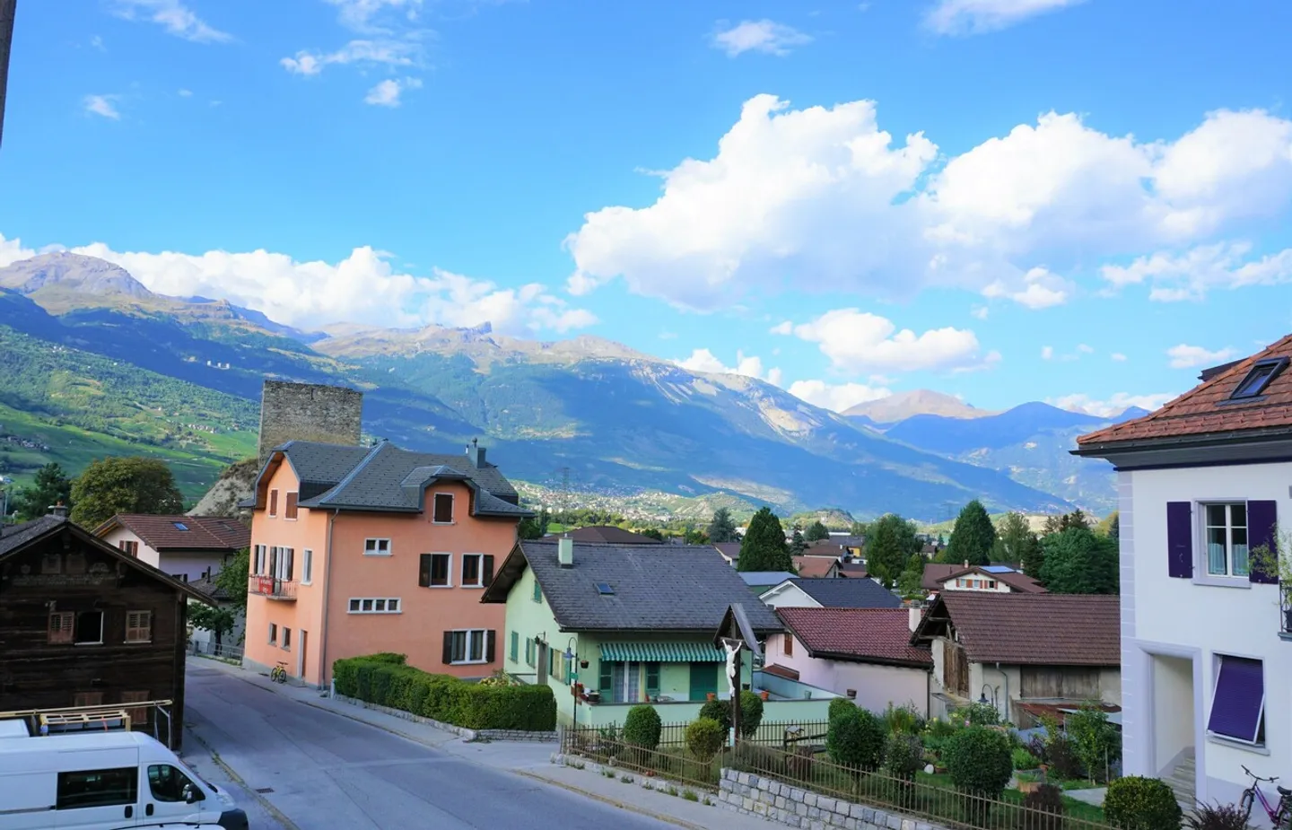 Appartamento ristrutturato di 2,5 locali vicino a Sierre - Foto 1 di 6