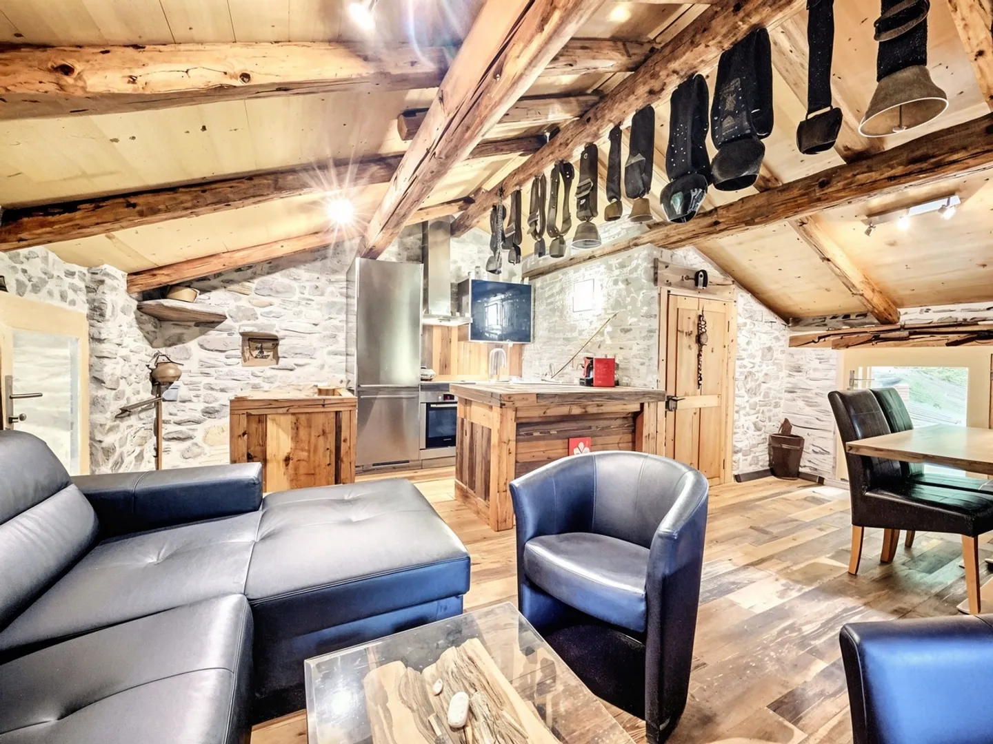 Chalet completamente ristrutturato in un ambiente idilliaco - Foto 9 di 13