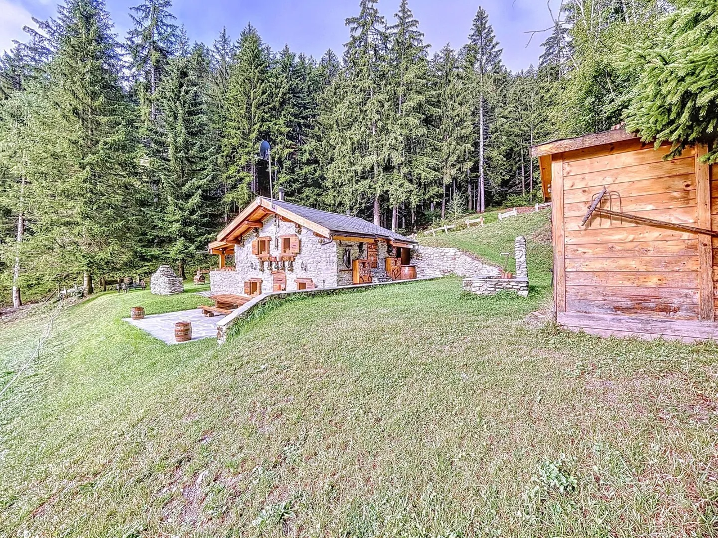 Chalet completamente ristrutturato in un ambiente idilliaco - Foto 5 di 13