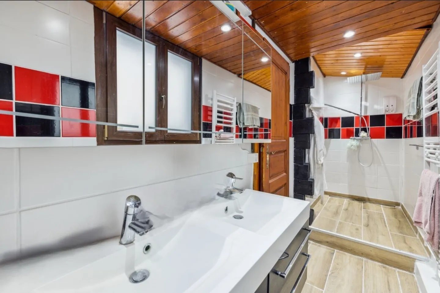 Chalet individuel dans un cadre idyllique - Photo 9 sur 11