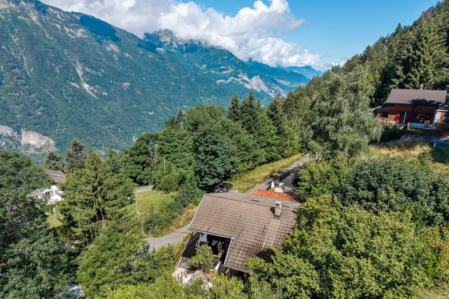 Chalet individuel dans un cadre idyllique - Photo 1 sur 11
