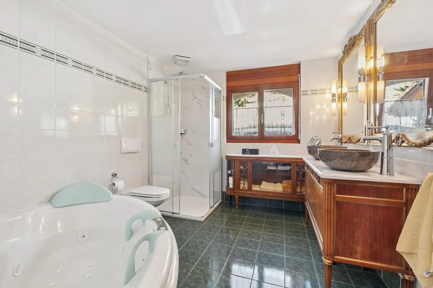 En duplex avec piscine et grand jardin ! - Photo 7 sur 11
