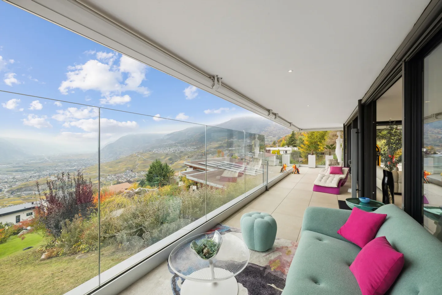 Prestige and breathtaking view, a rare property on the market - Photo 12 of 13