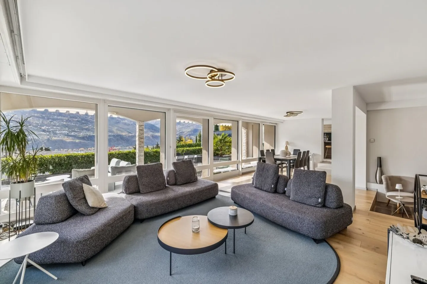 Superbe villa avec vue sur châteaux - Photo 5 sur 9