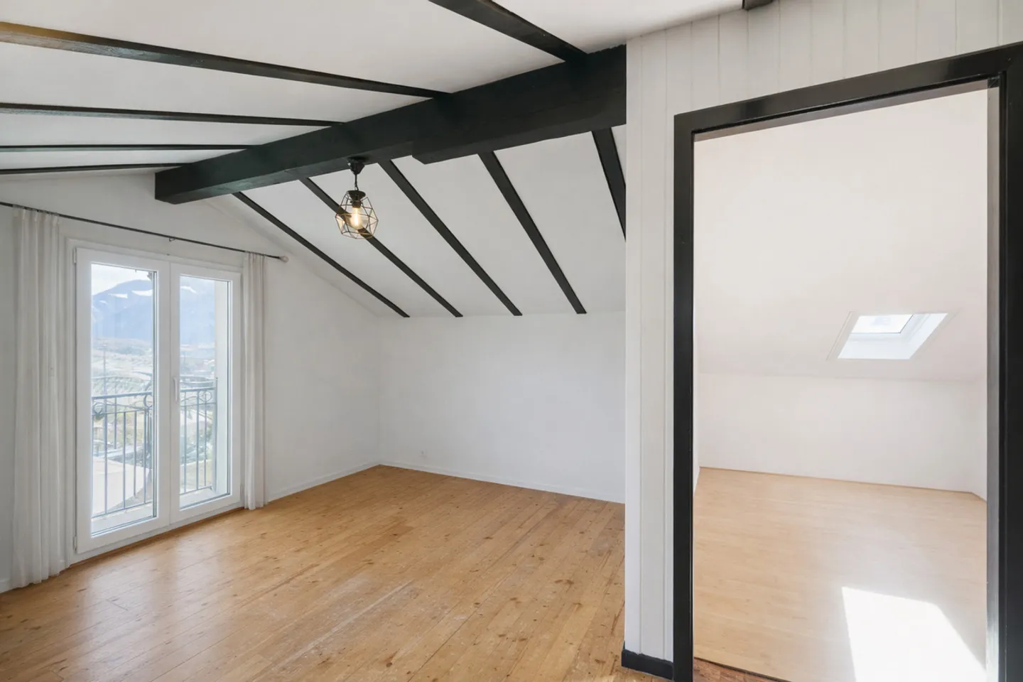 Two-unit building to renovate - Photo 10 of 13