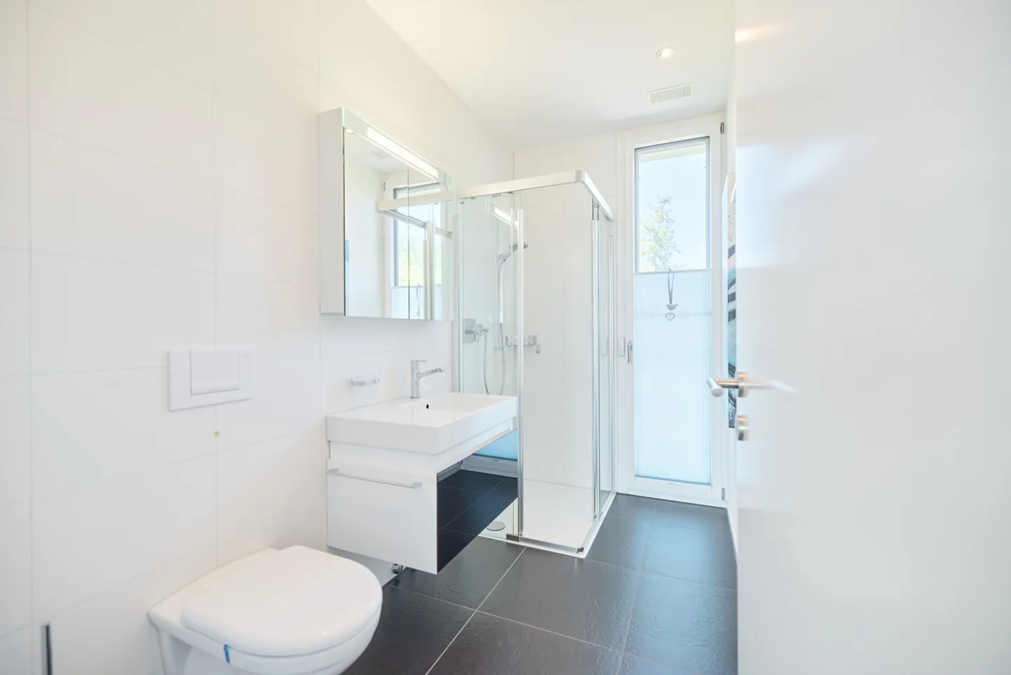 LUXURIÖSE ATTIKAWOHNUNG MIT STUDIO UND WEINKELLER - Foto 6 von 13