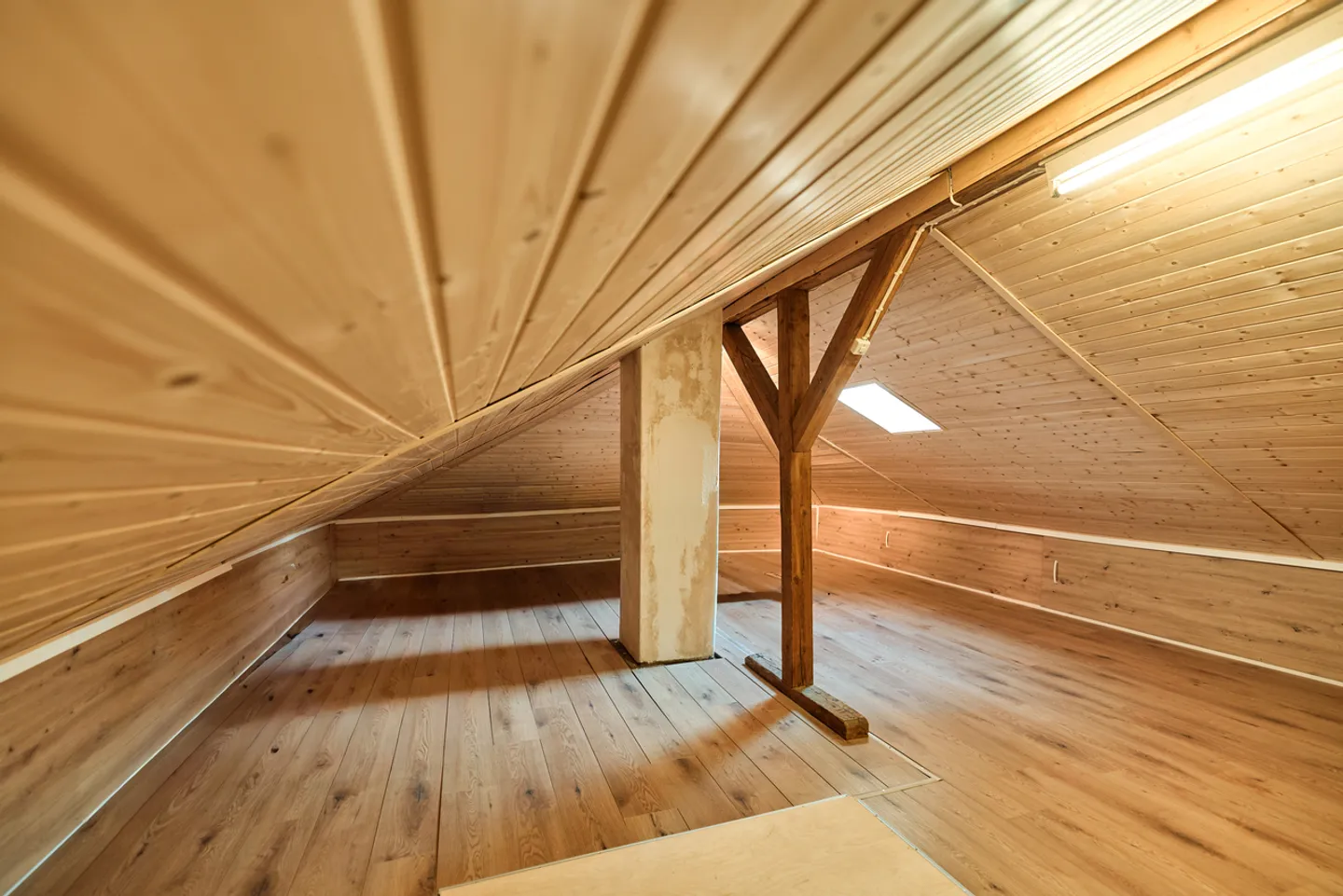 DOUBLE FAMILY HOUSE IN THE BEST LOCATION IN BERNER BURGFELD - Photo 9 of 11