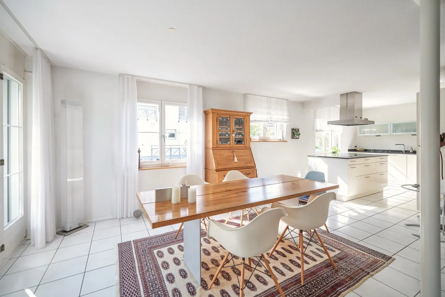 Stylish Semi-Detached House with Private Garden Oasis - Photo 3 of 13