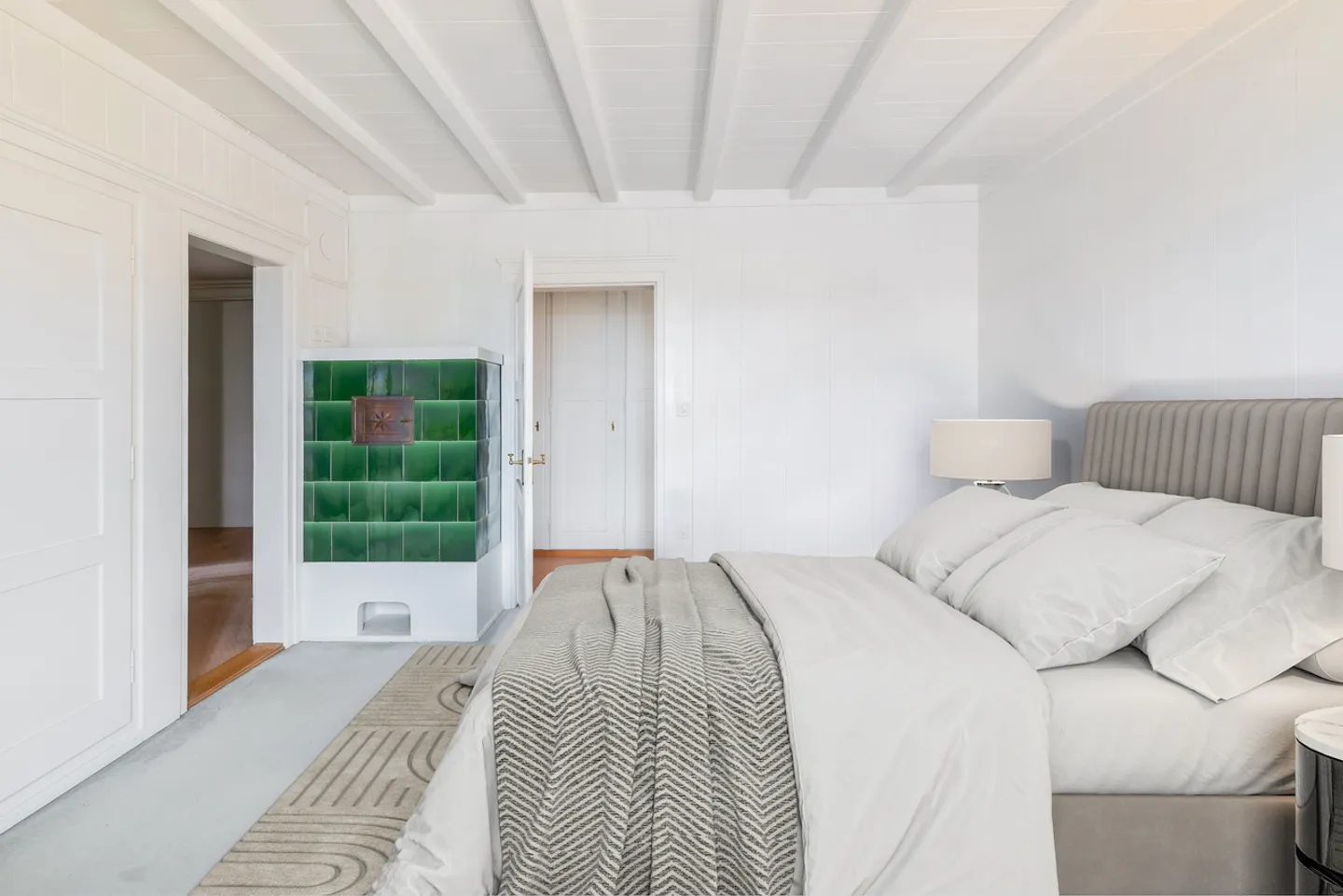 DESIRABLE PROPERTY IN A POPULAR LOCATION - Photo 9 of 13