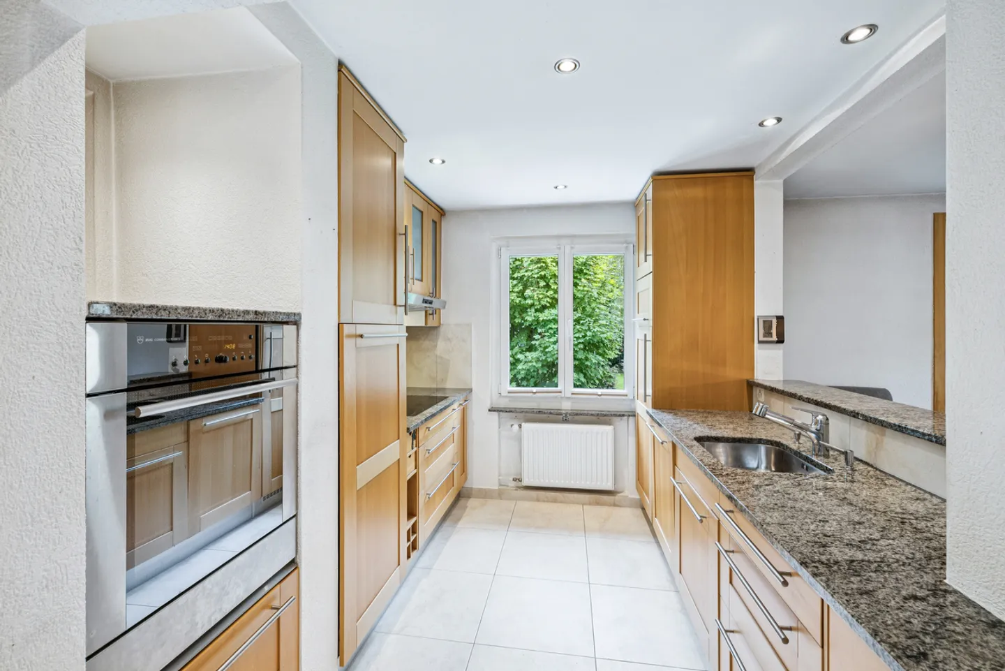 Charmantes Familienhaus in Gümligen - Foto 2 von 13