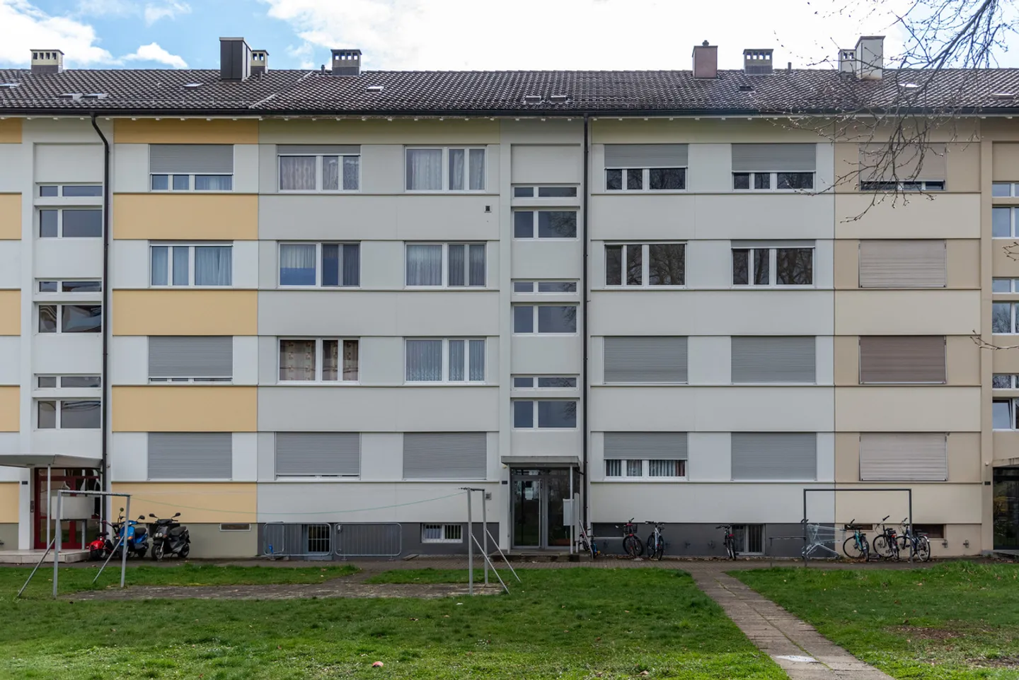 Geräumige Wohnung in zentraler Lage - Foto 1 von 11