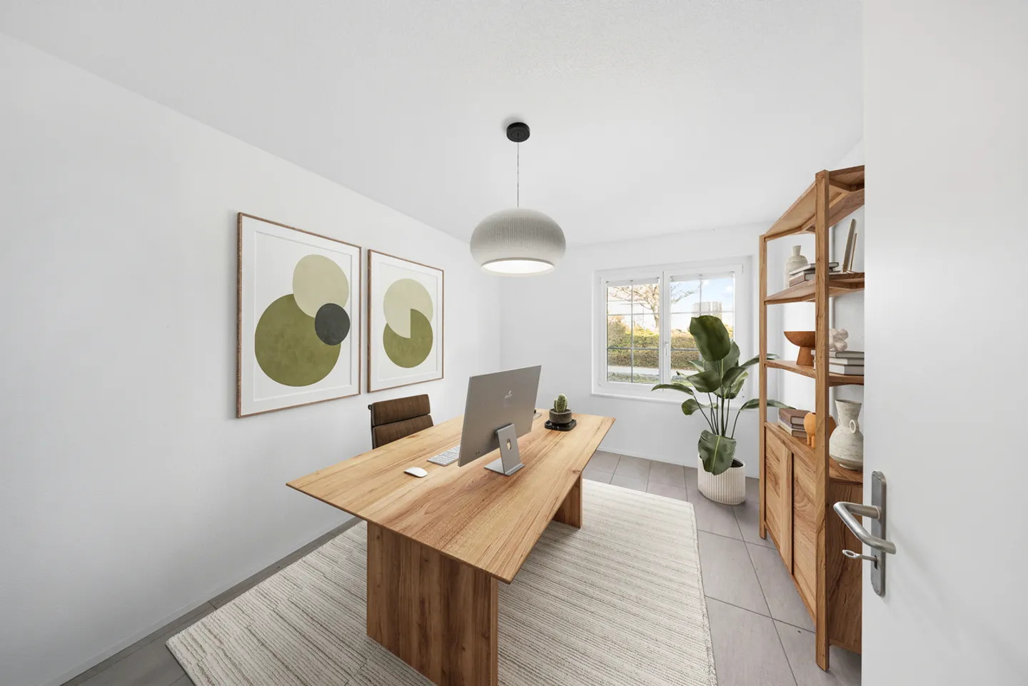 Charming Family Home with Garden - Photo 8 of 13