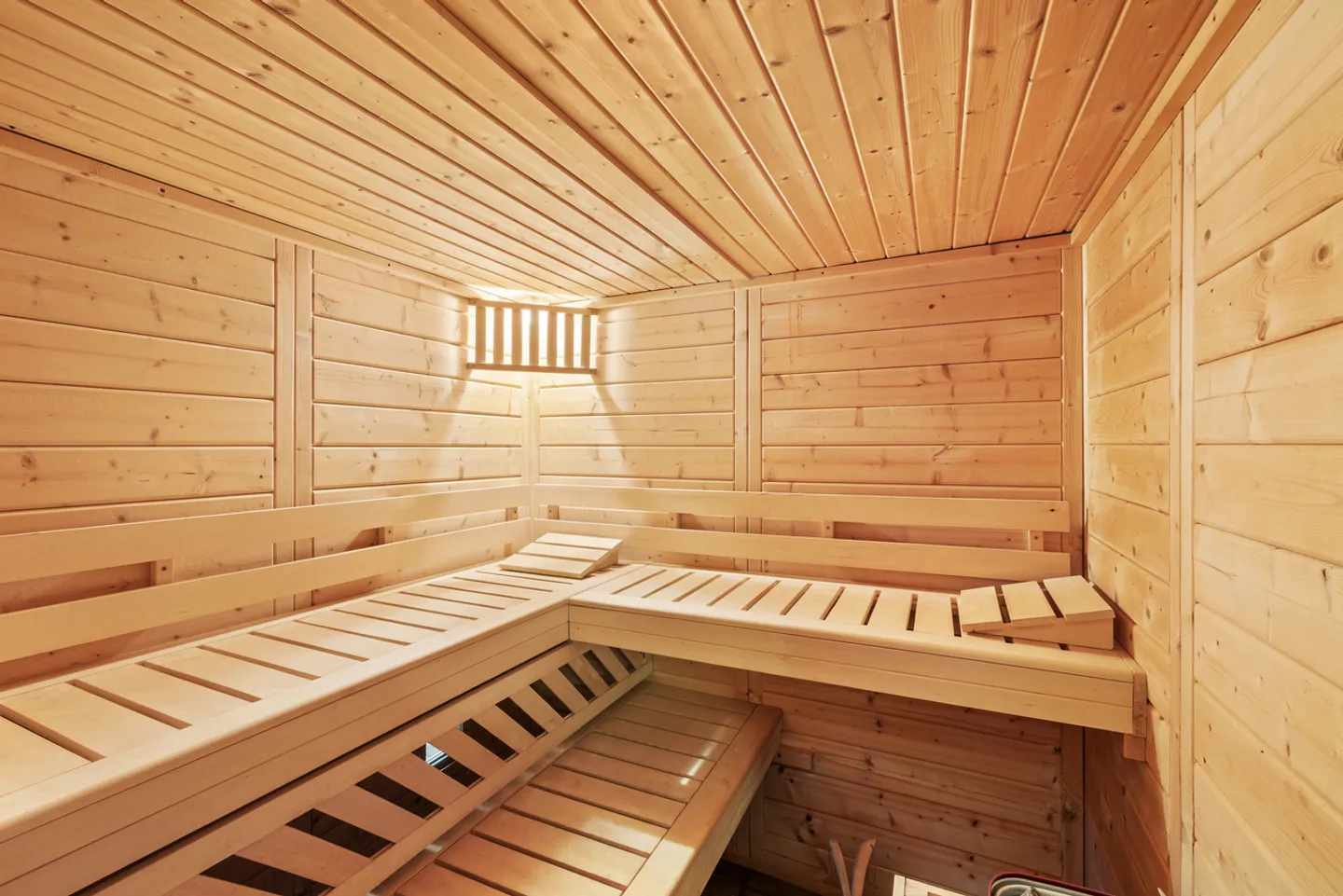 FAMILY PARADISE IN THE POPULAR MELCHENBÜHL QUARTER - Photo 11 of 13