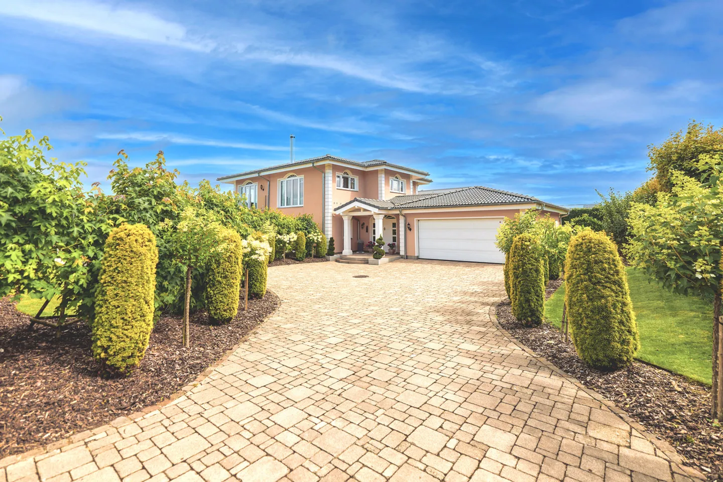 FERIENGEFÜHLE: VILLA MIT SICHT AUF DEN NEUENBURGERSEE - Foto 13 di 13