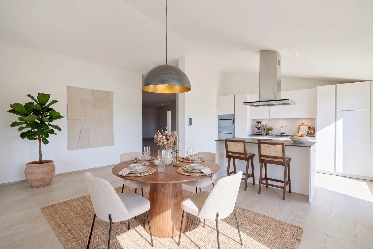 LUXURIOUS LIVING ABOVE THE ROOFS OF BURGDORF - Photo 2 of 8