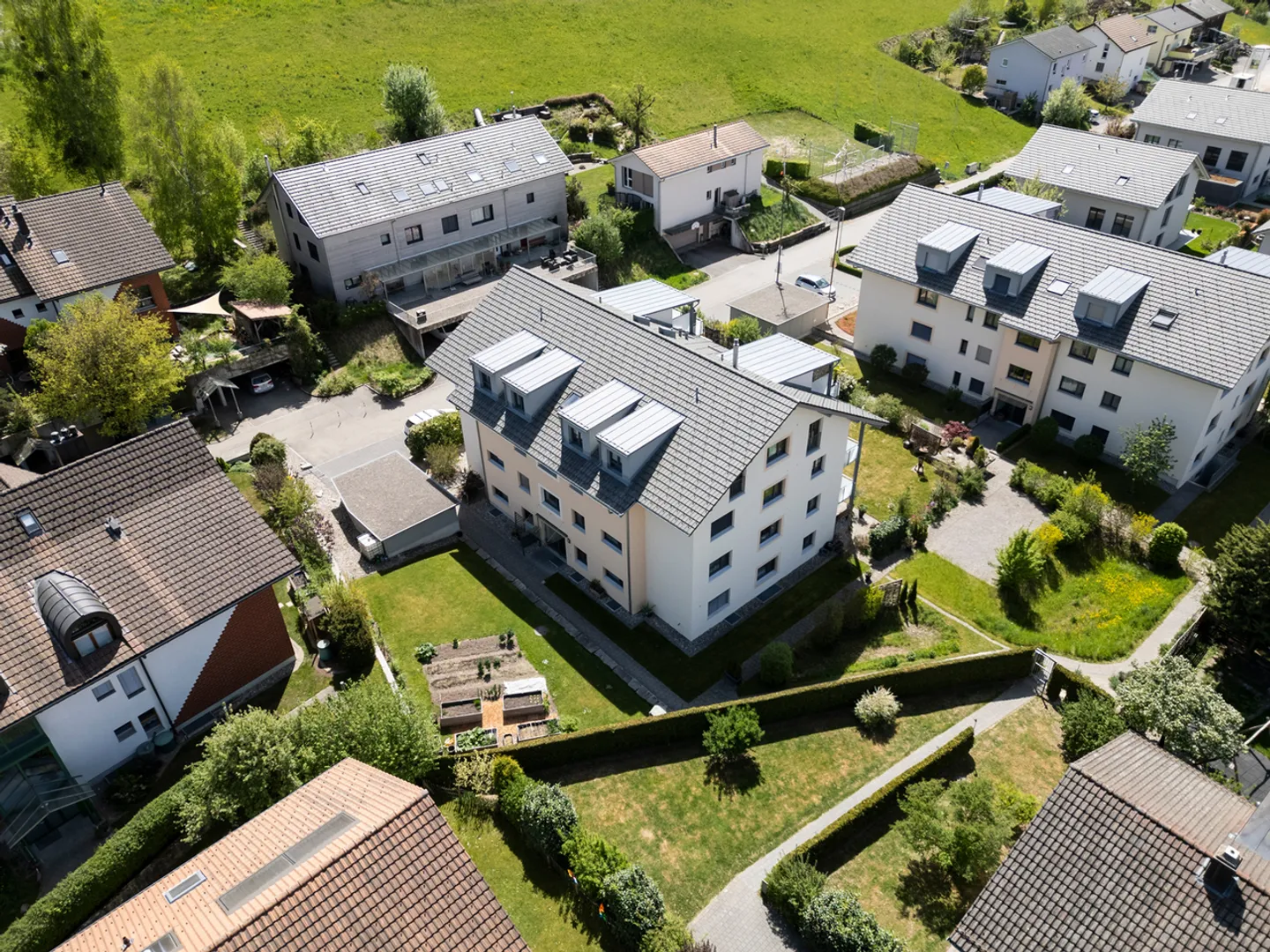ELEGANT LIVING EXPERIENCE ONLY 8 MINUTES FROM BURGDORF - Photo 9 of 11