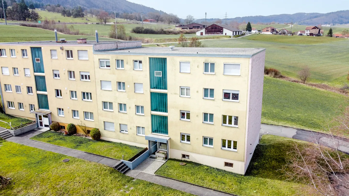 ATTRAKTIVES RENDITEOBJEKT MIT SANIERTEN WOHNUNGEN - Photo 3 sur 12