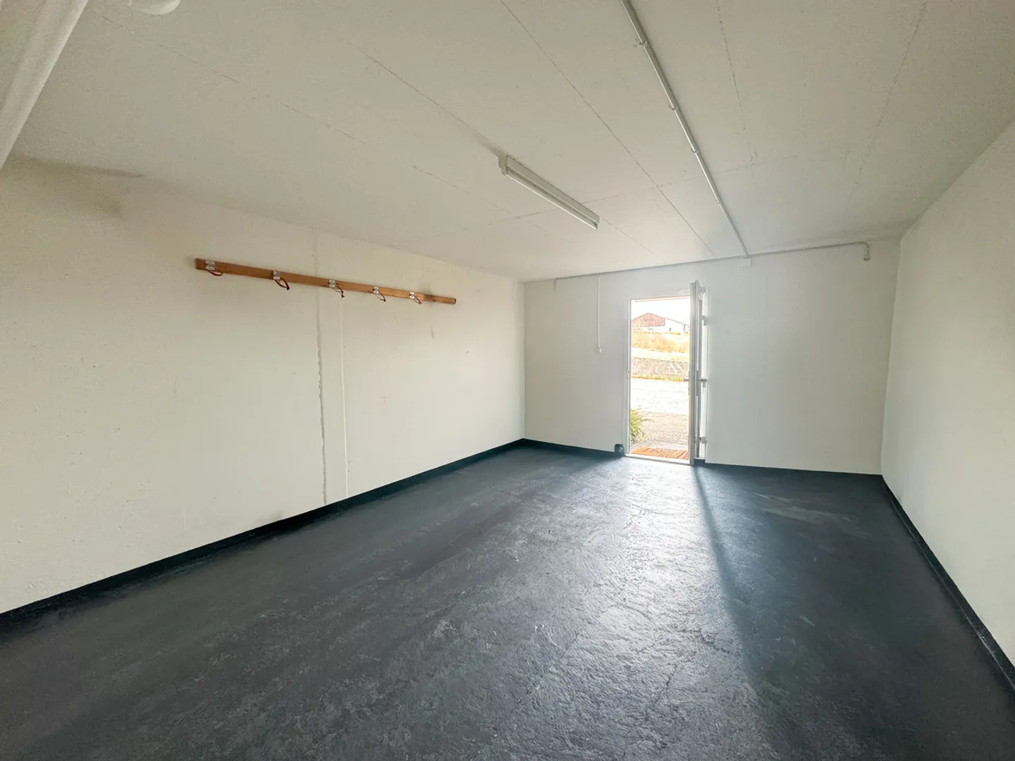 ATTRAKTIVES RENDITEOBJEKT MIT SANIERTEN WOHNUNGEN - Photo 11 sur 12