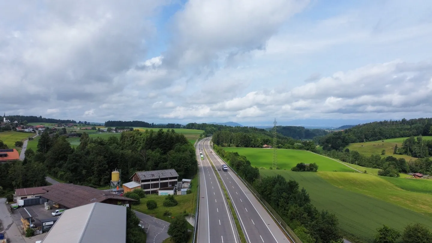 VIELFÄLTIGE LIEGENSCHAFT: EXKLUSIV FÜR GEWERBENUTZUNG - Photo 13 of 13