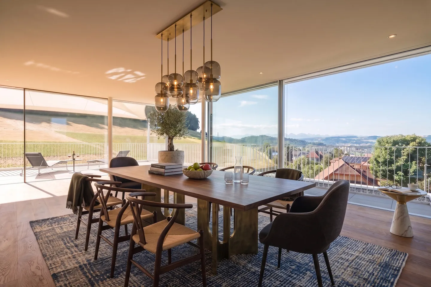 PENTHOUSE ELEGANTE CON VISTA UNICA E DESIGN - Foto 3 di 13