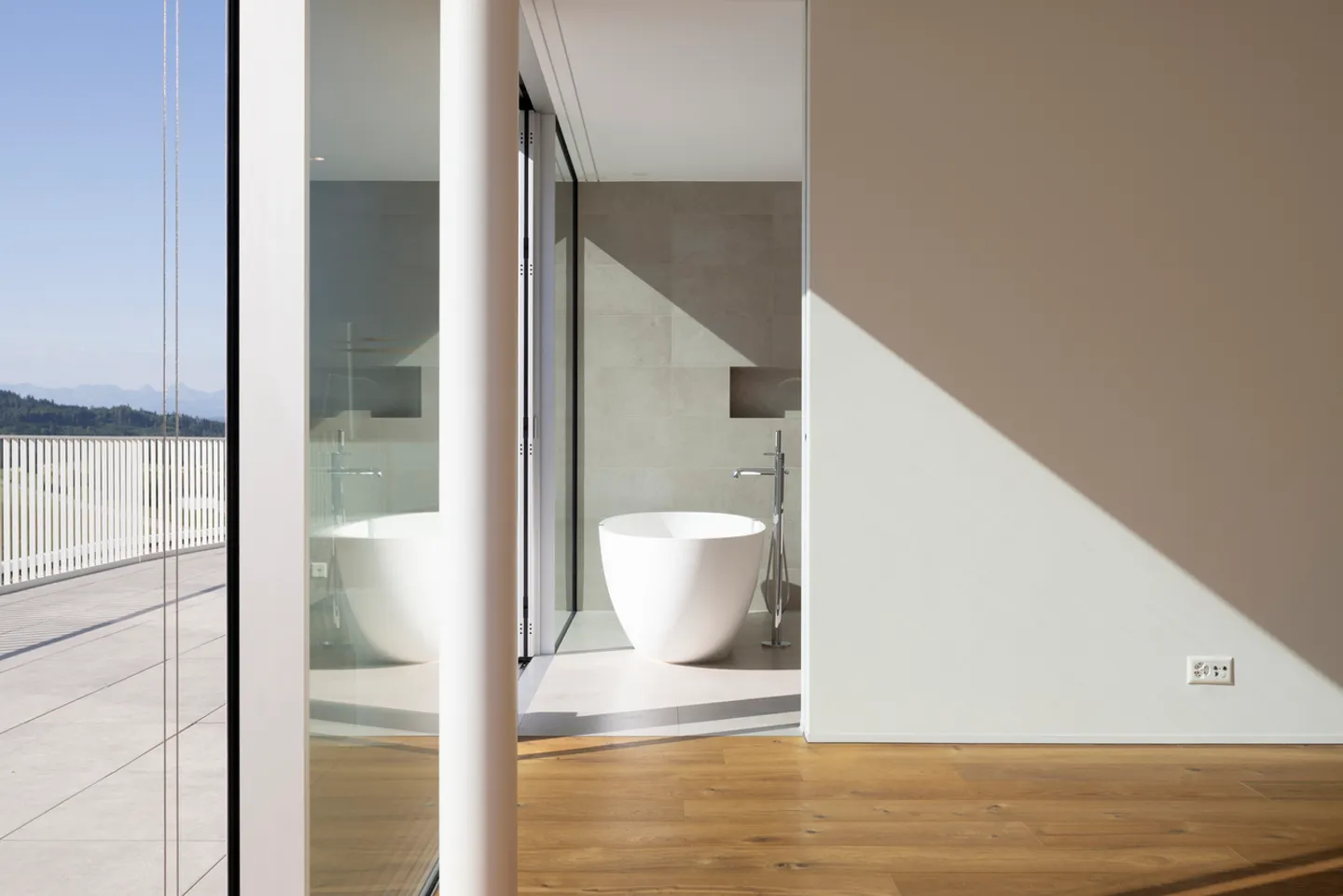 PENTHOUSE ELEGANTE CON VISTA UNICA E DESIGN - Foto 13 di 13
