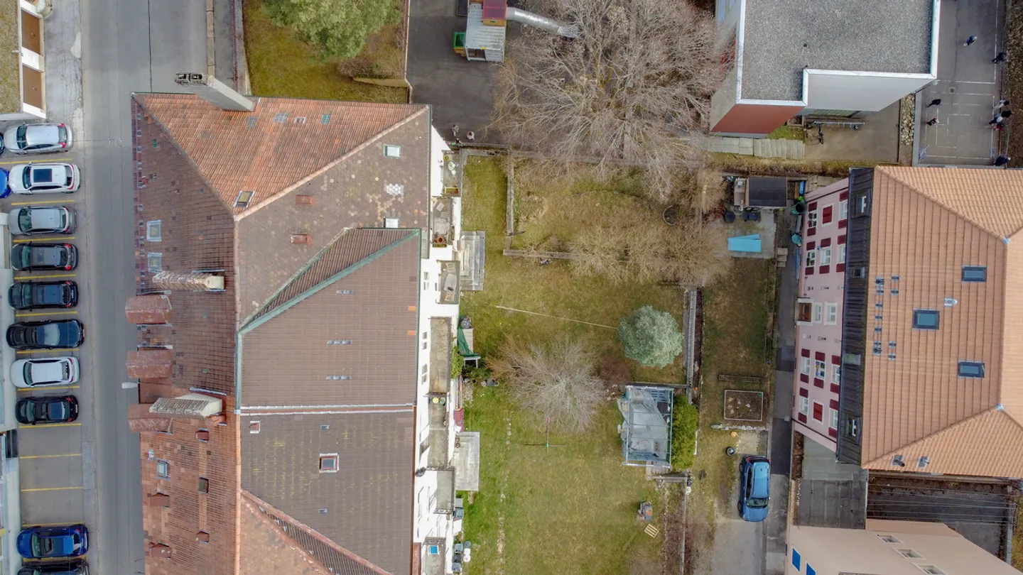 CHARMANTES RENDITEOBJEKT MIT AUSBAUPOTENZIAL - Foto 5 di 7