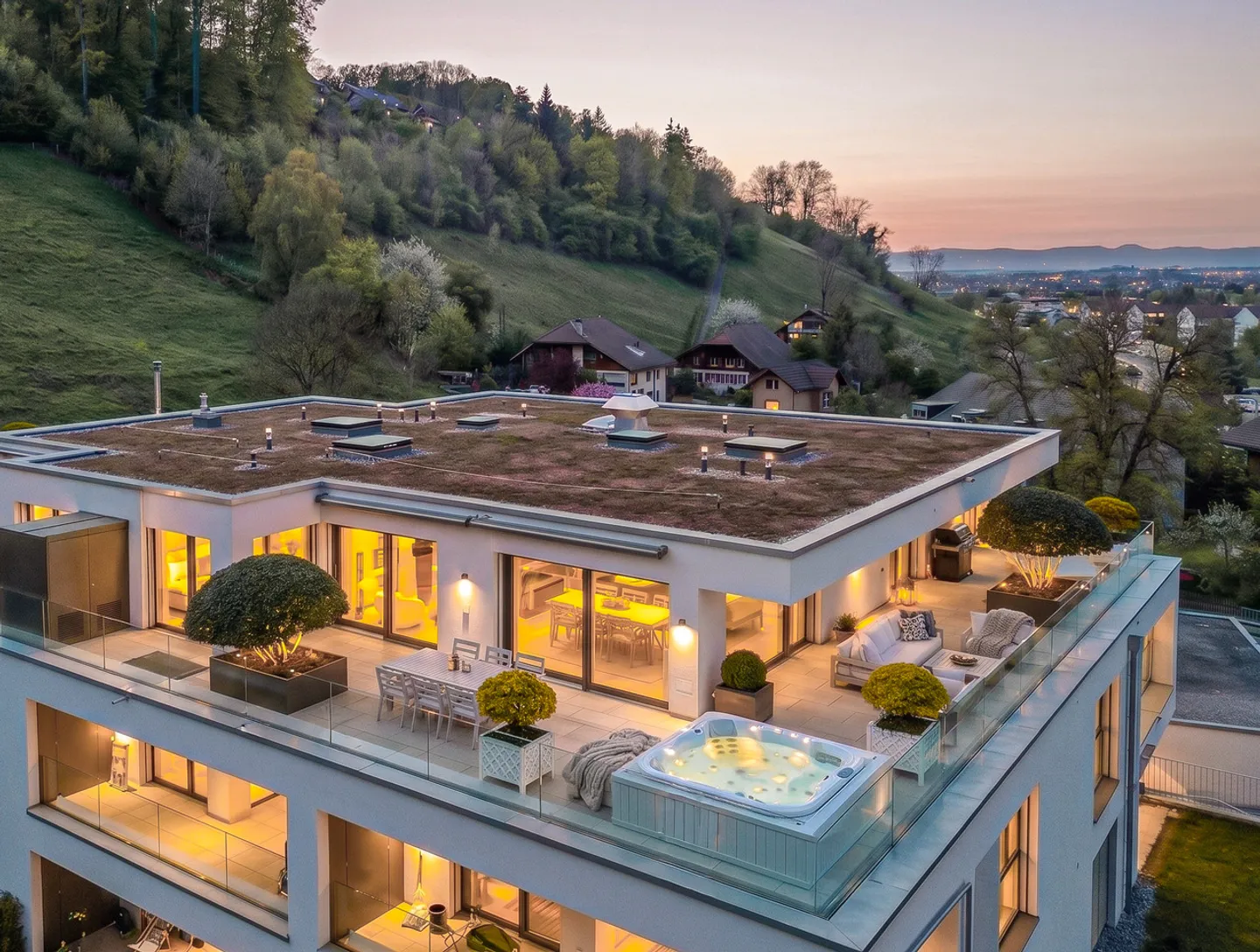 EXKLUSIVE ATTIKAWOHNUNG MIT LUXURIÖSEM AUSBAU - Foto 1 di 11