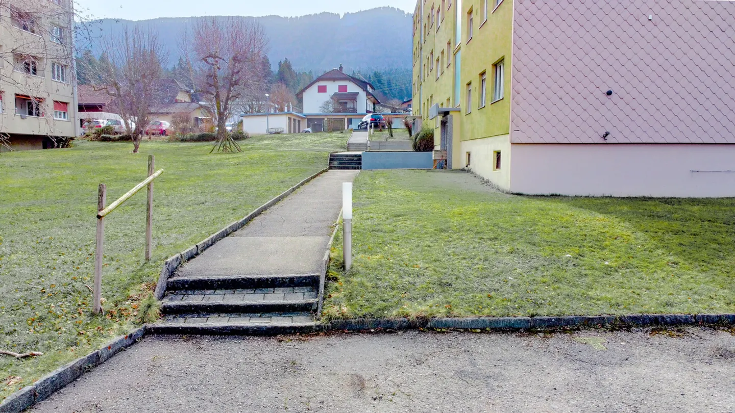 ATTRAKTIVES RENDITEOBJEKT MIT SANIERTEN WOHNUNGEN - Photo 5 sur 12