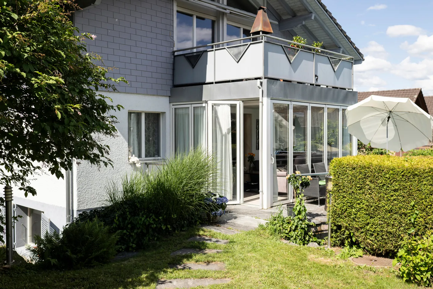CHARMANTES EINFAMILIENHAUS MIT EINLIEGERWOHNUNG - Foto 9 von 13