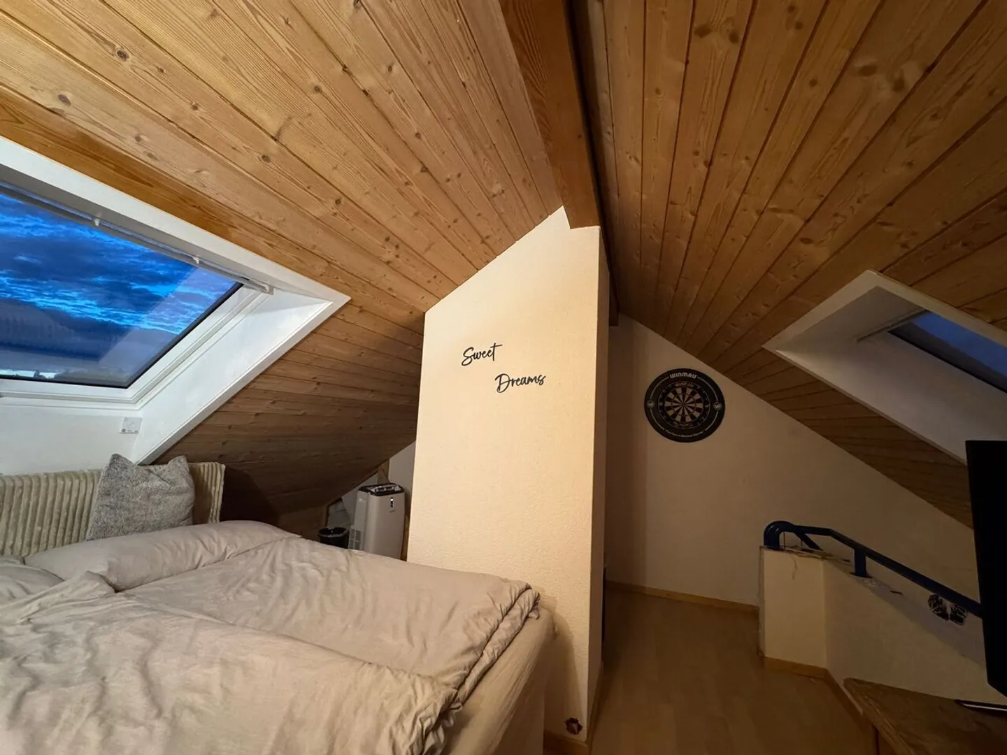3.5-ZIMMERWOHNUNG MIT GALERIE IN RUBIGEN - Photo 6 sur 13