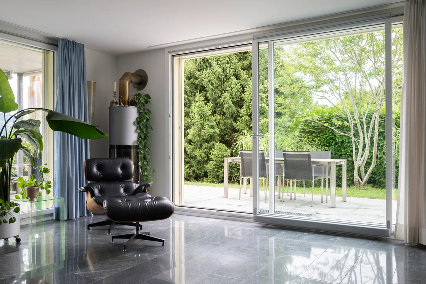 APPARTEMENT DE JARDIN SPACIEUX DANS UN EMPLACEMENT POPULAIRE À MURI - Photo 4 sur 13