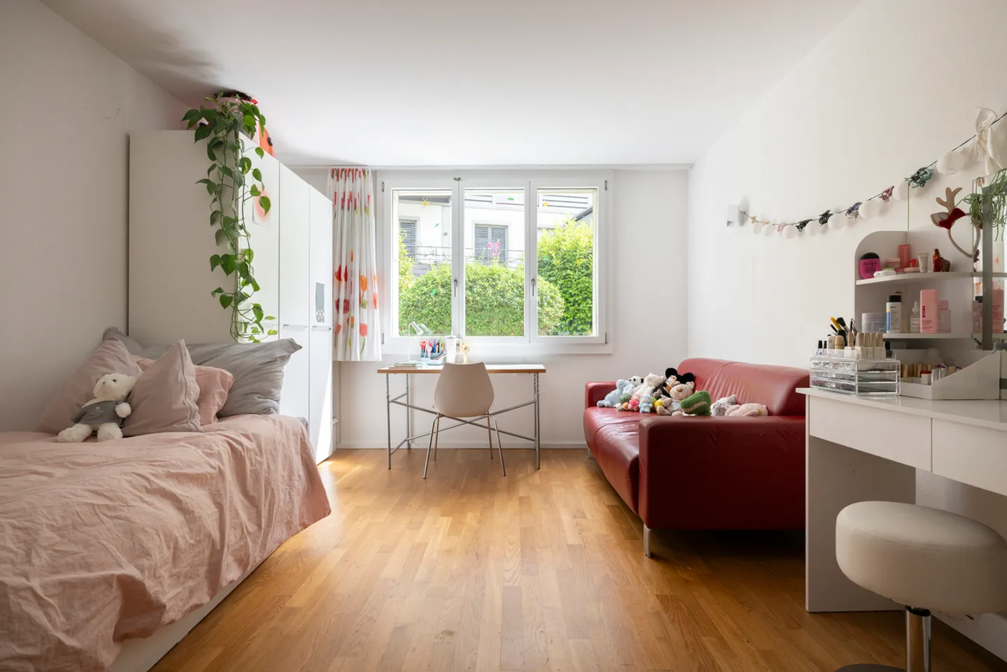 APPARTEMENT DE JARDIN SPACIEUX DANS UN EMPLACEMENT POPULAIRE À MURI - Photo 9 sur 13