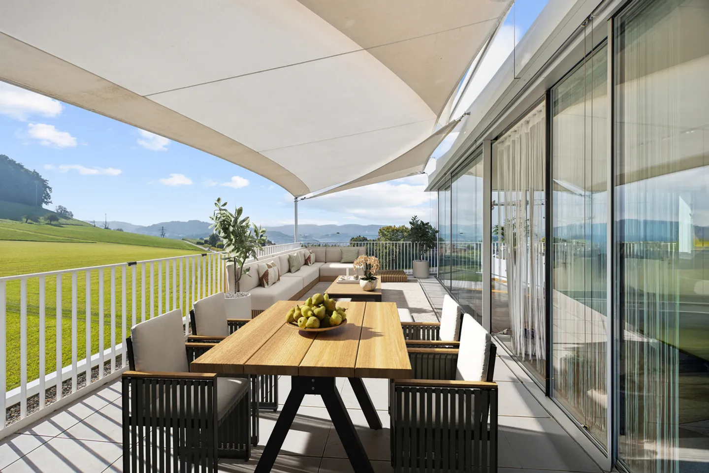 ELEGANT PENTHOUSE WITH UNIQUE VIEW AND DESIGN - Photo 11 of 13