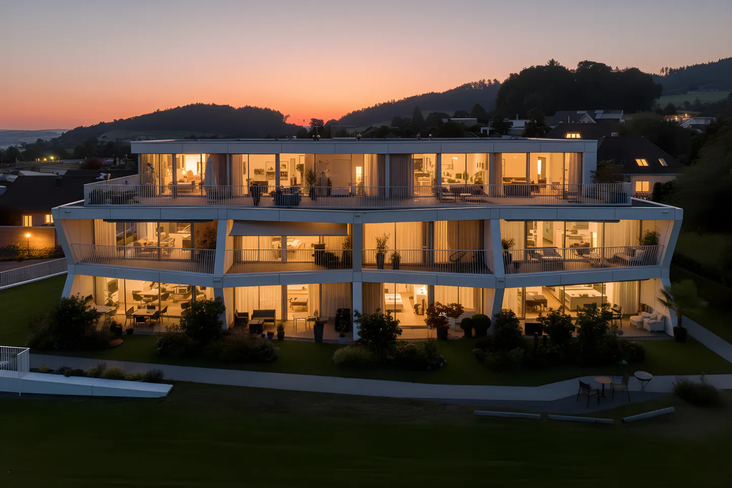 ELEGANT PENTHOUSE WITH UNIQUE VIEW AND DESIGN - Photo 13 of 13