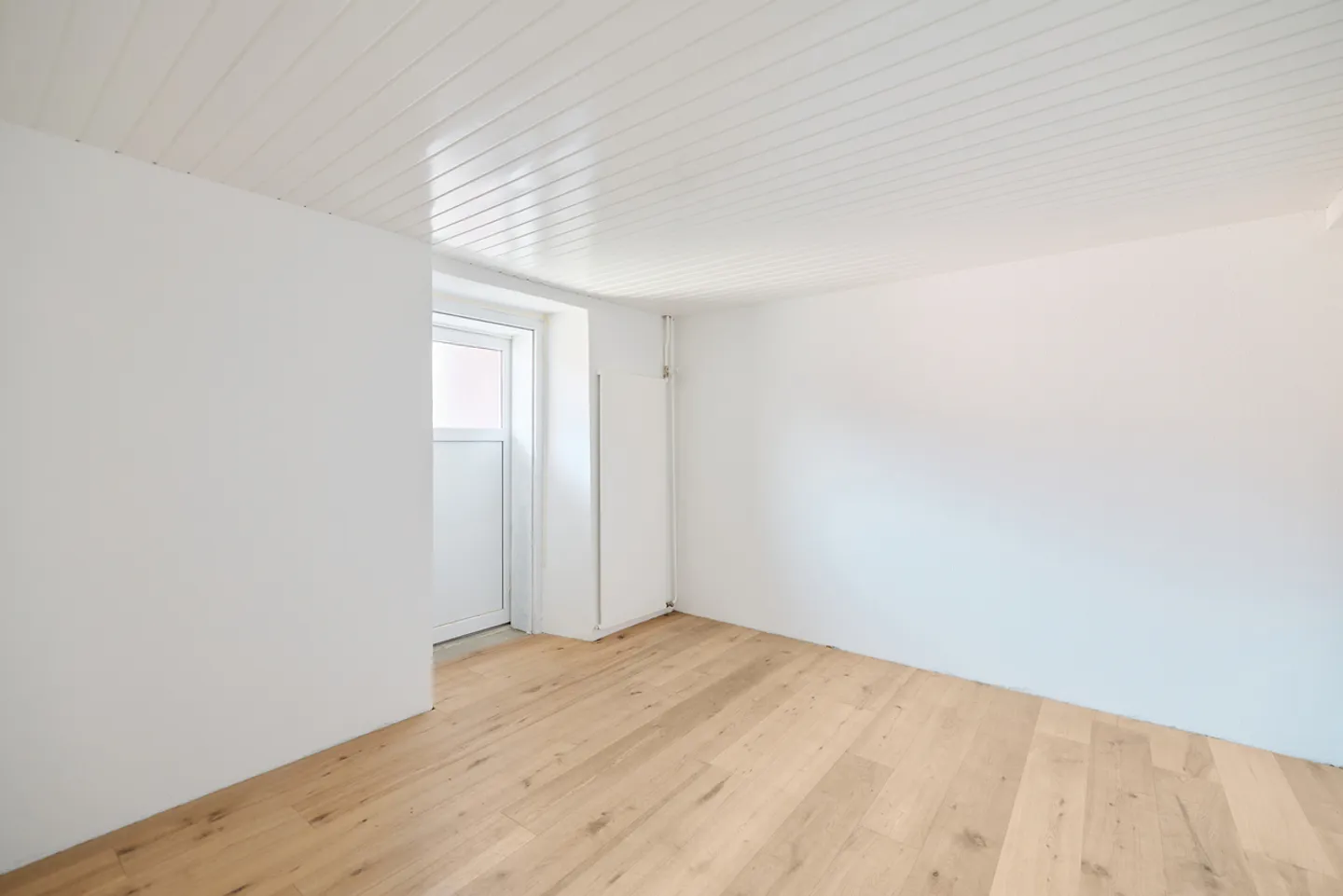 APPARTEMENT AU REZ-DE-CHAUSSÉE 2.5 PIÈCES LUMINEUX ET MODERNE - Photo 7 sur 9