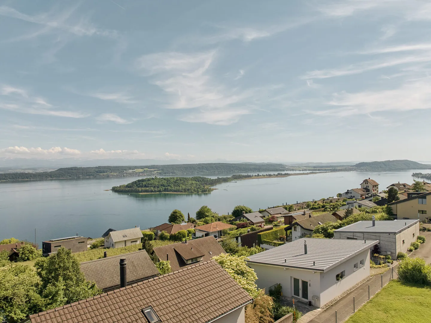 WOHNEN AN PRIVILEGIERTER AUSSICHTSLAGE IN LIGERZ - Photo 11 sur 13