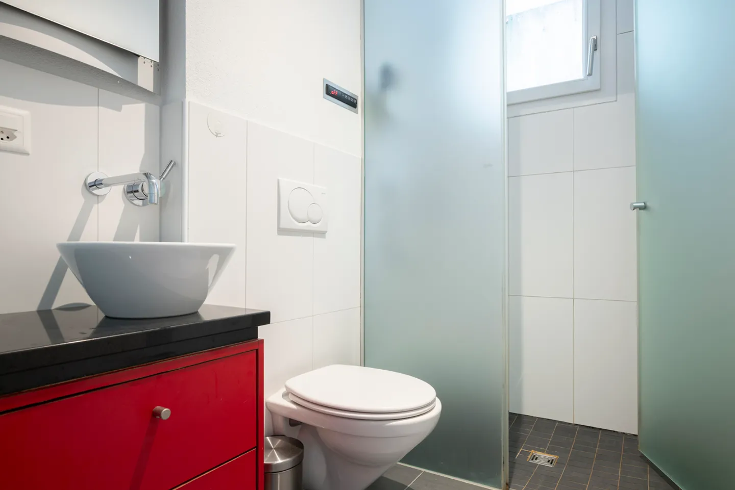 SPACIOUS GARDEN APARTMENT IN A POPULAR LOCATION IN MURI - Photo 10 of 13